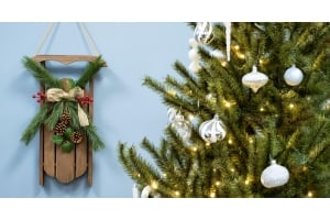 Deck the Walls: 16 Creative Christmas Wall Decorations to Try This Year