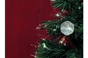 How to Decorate a Fibre Optic Christmas Tree