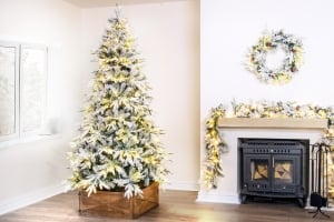 8 Christmas Tree Skirt Ideas to Bring Your Tree to Life