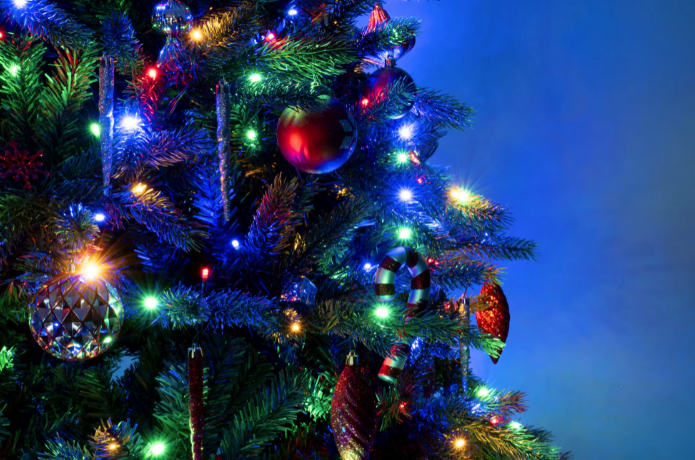 Sub-Category 12 Foot Pre lit Christmas Trees