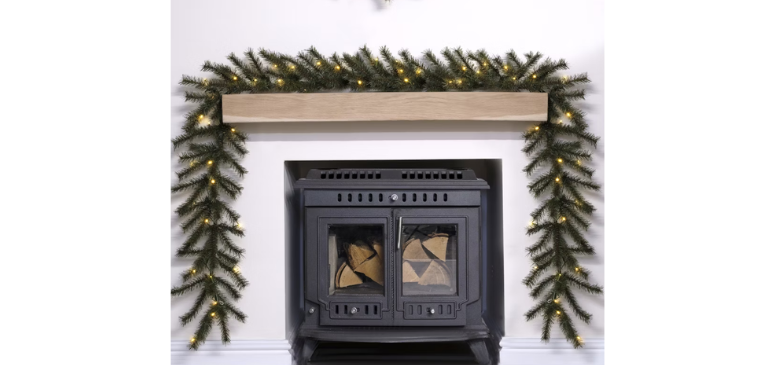 Sub-Category Pre Lit Christmas Garlands