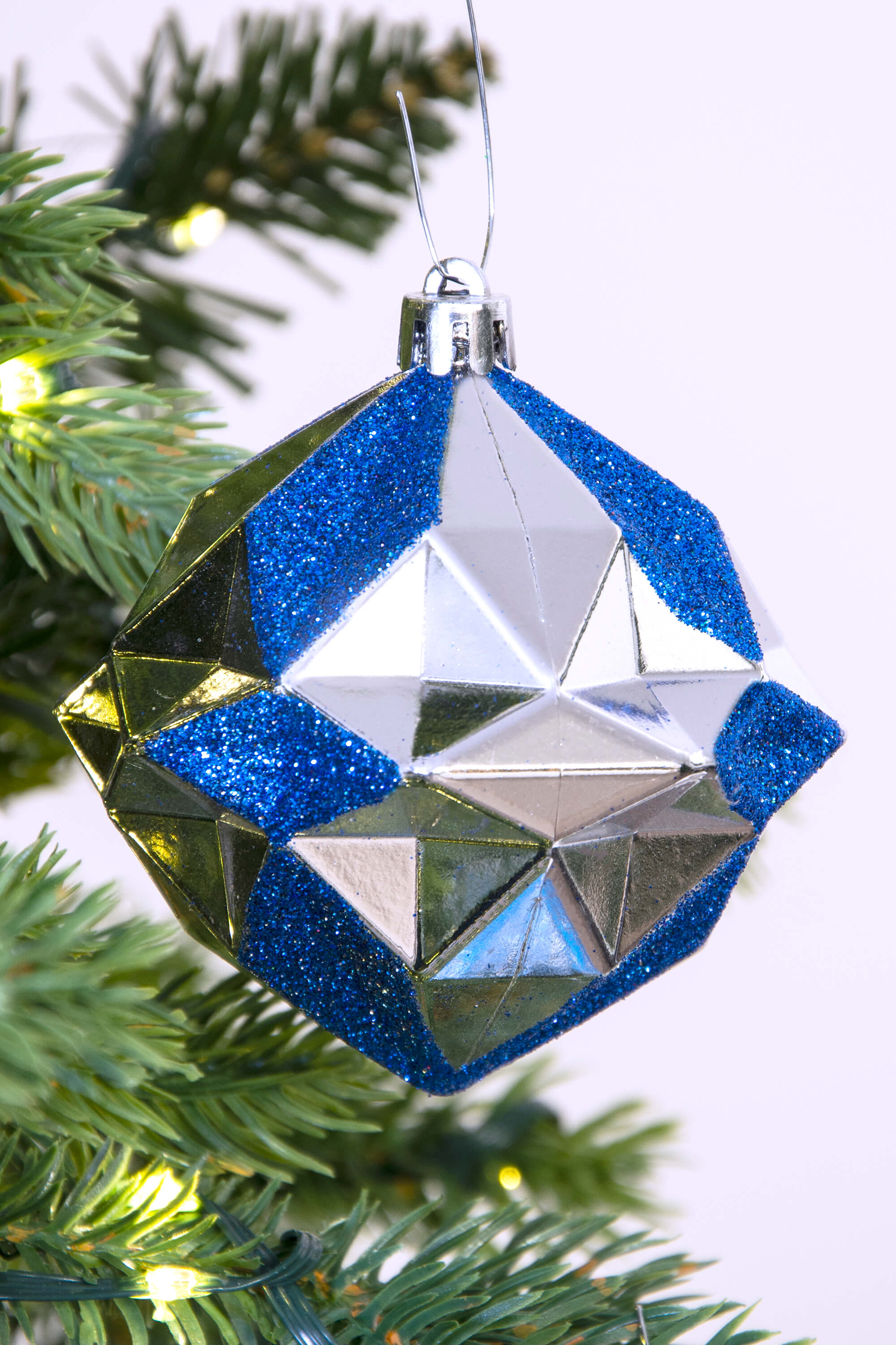 The Blue & Silver Baubles 16pc Feature Set | Christmas Tree Decorations