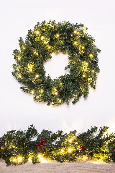 The 50cm Pre-lit Ultra Mixed Pine Wreath