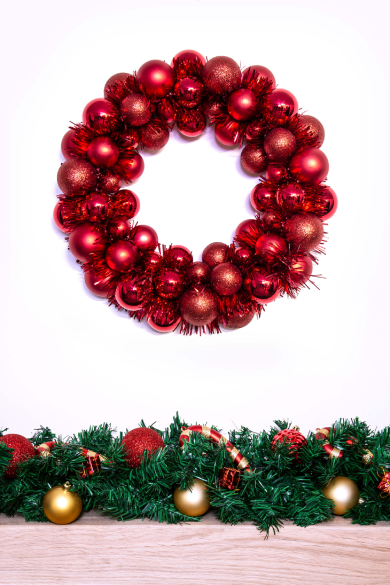 33cm Red Shatterproof Bauble Wreath