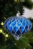 The Blue & Silver Bauble 16pc Feature Set