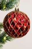 The Red & Gold Bauble 16pc Feature Set