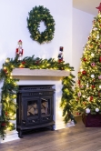 The Pre-lit Vivace Pine Wreath (50cm-60cm)