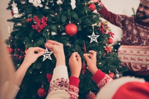 Christmas Tree Colours: Choosing The Right Colour Scheme